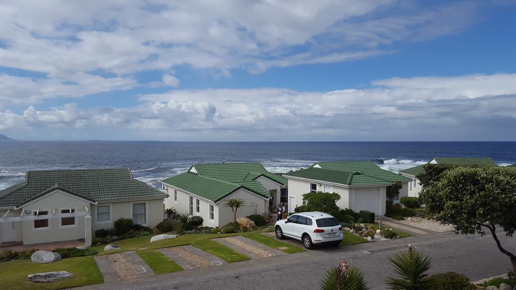 Whale View Self Catering Apartment Hermanus Exterior photo