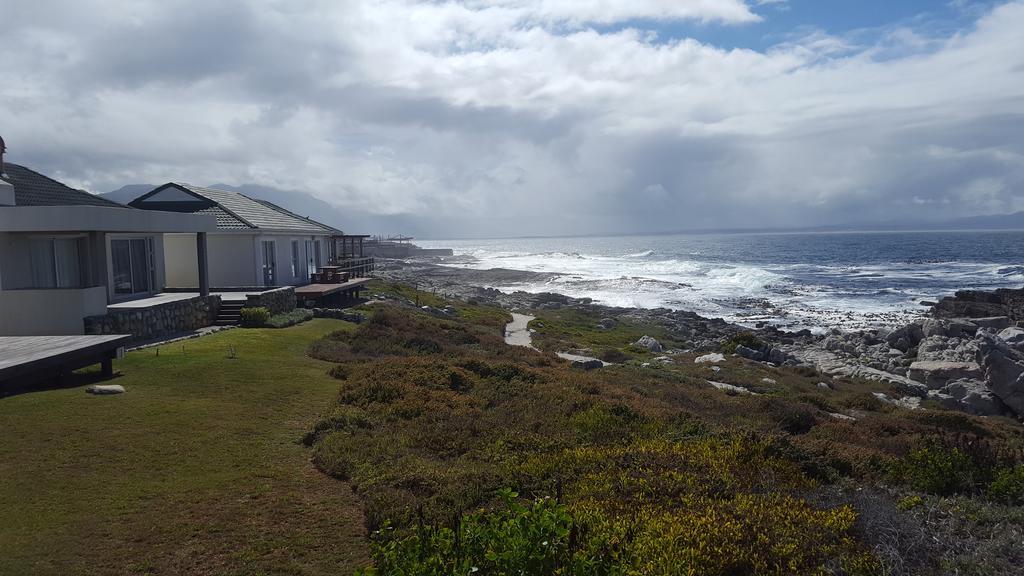 Whale View Self Catering Apartment Hermanus Exterior photo